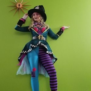 Meet your Posher, Alexandra